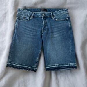 GUESS Men's (34) Denim Shorts Raw Hem Stretch 5-Pocket Regular Fit - Size 34